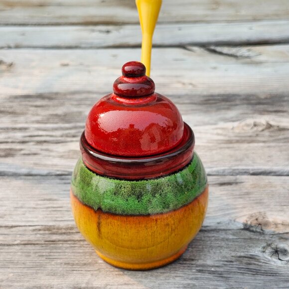 ATTRACTIVE Handmade Ceramic Honey Pot With Stick/Dipper (Pot Dipper) and Lid - Picture 6 of 7